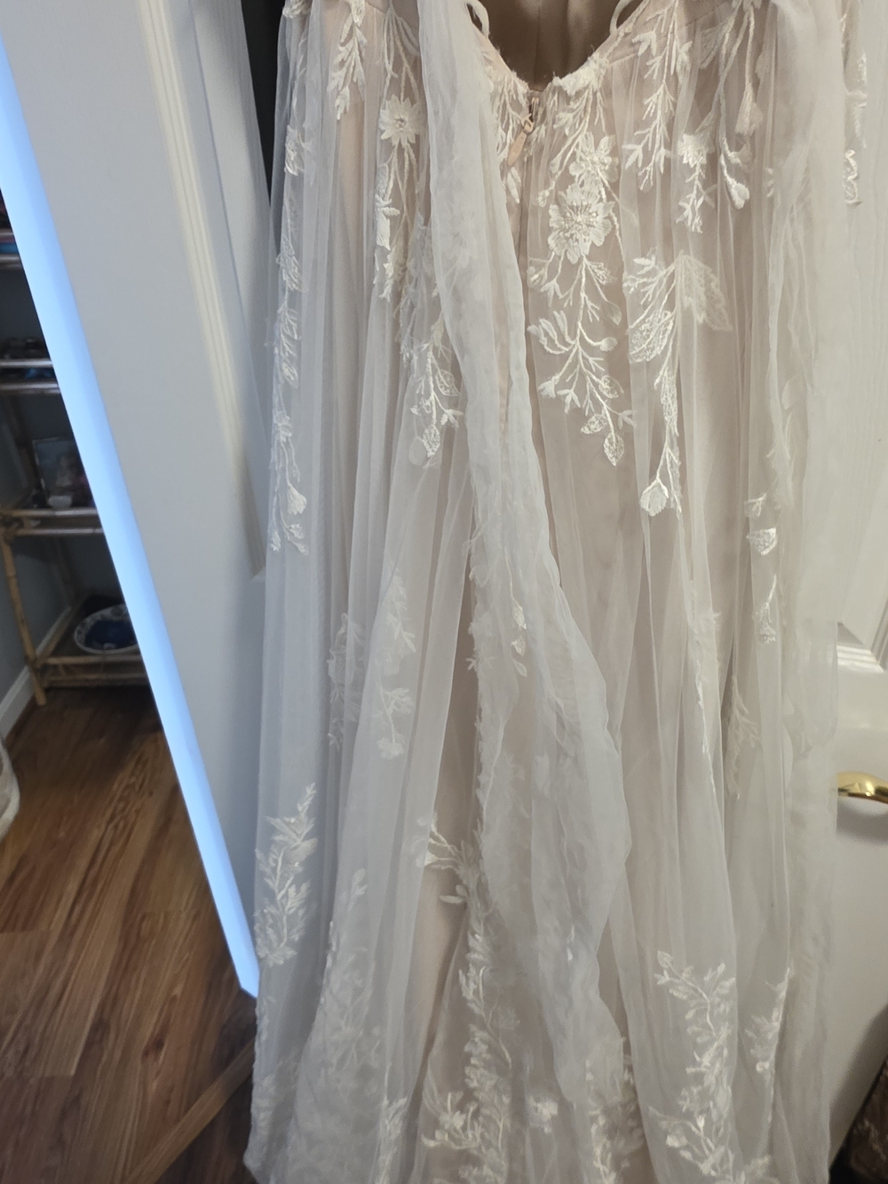 Madi Lane Brielle Gown - Picture 8 of 13